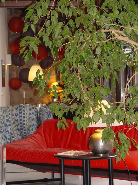 L'Auberge Валдорф Екстериор снимка
